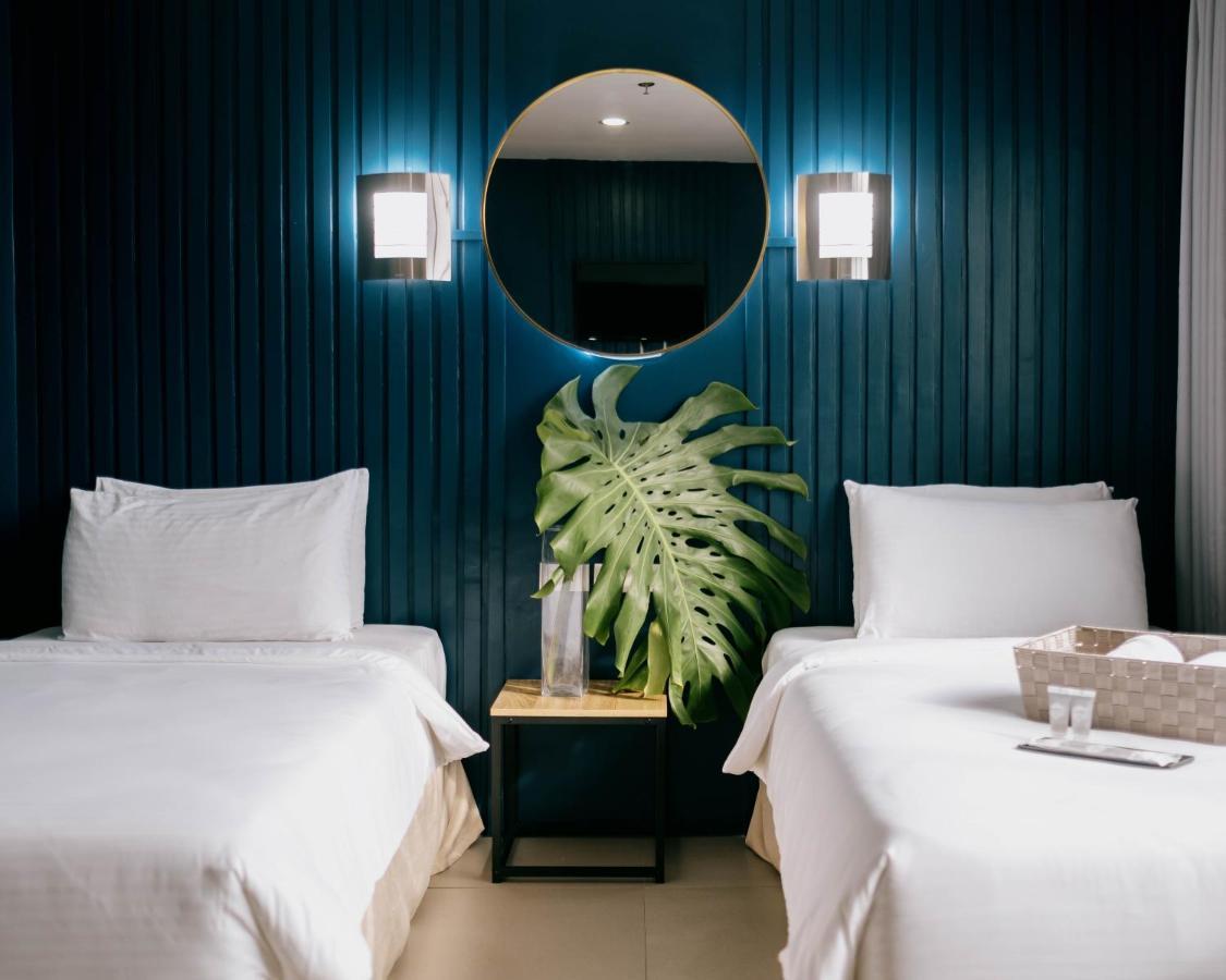 Dosi Hotel Ph Talisay Kültér fotó