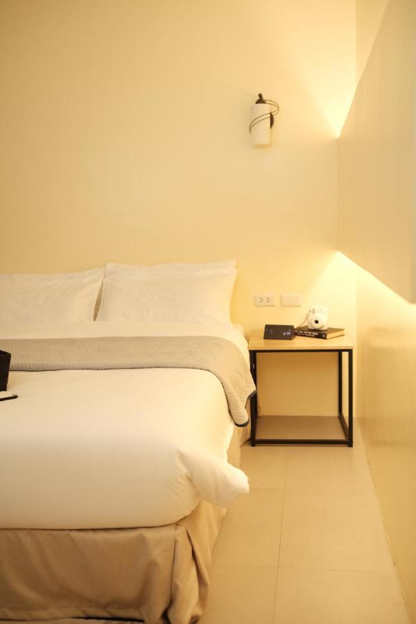 Dosi Hotel Ph Talisay Kültér fotó